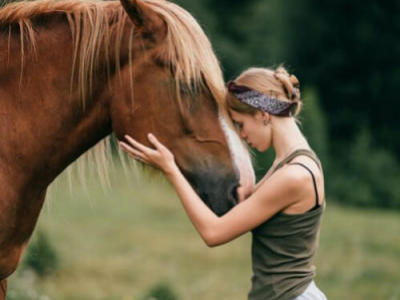 Quelle est la place de La femme dans l'histoire du Cheval?